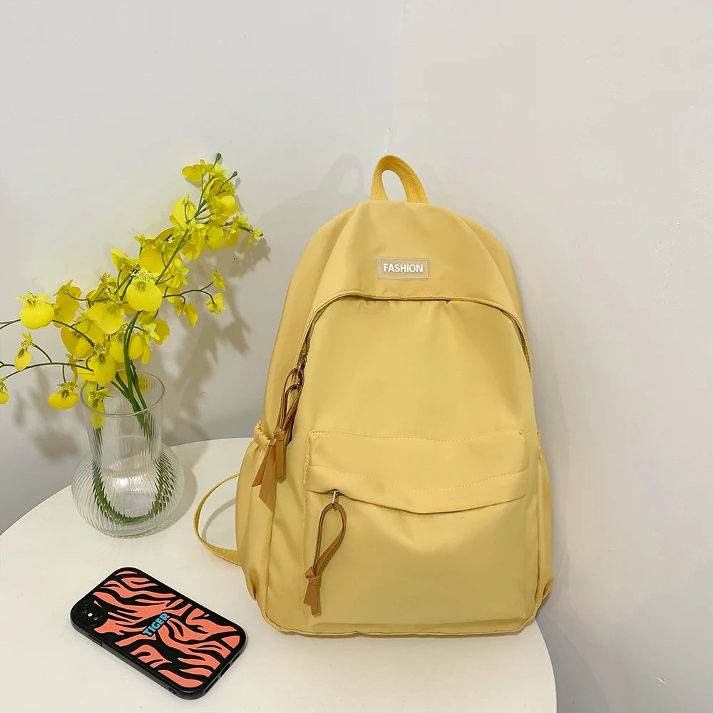 Stylish and Versatile Classic School Backpack – Perfect for School and Everyday Use