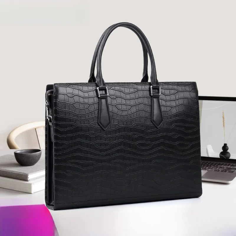 Bromma - Läderportfölj för Herr – Rymlig Datorväska & Messenger Bag i Skinn 15,6"