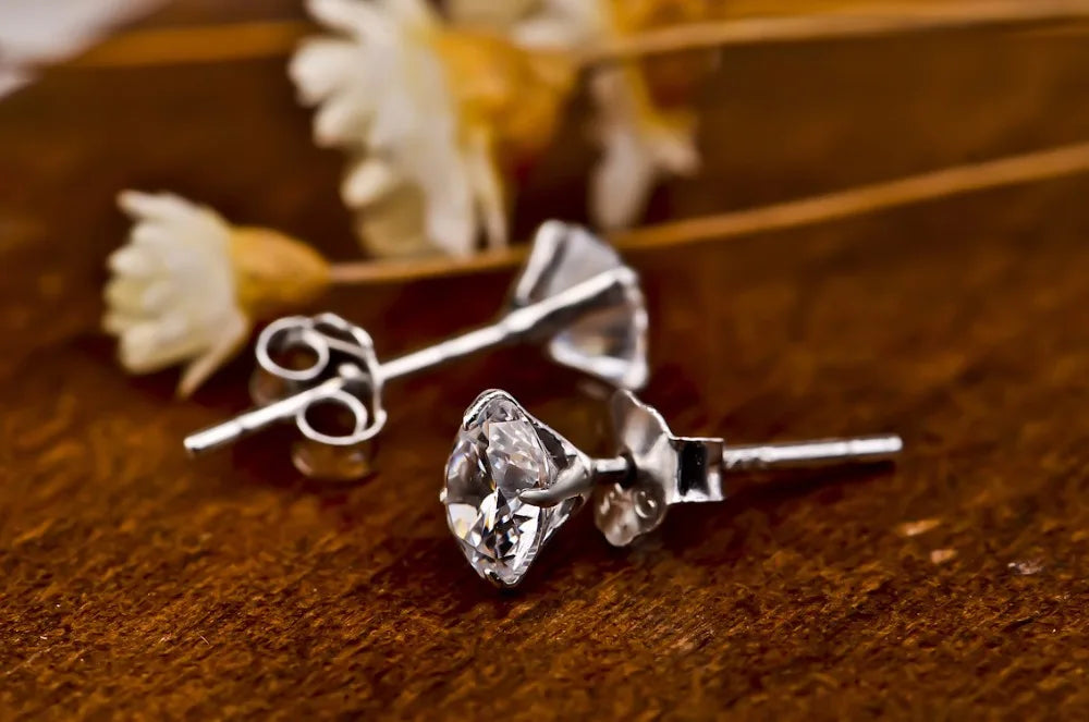 Exquisite Crystal Zircon 925 Sterling Silver Geometric Stud Earrings for Women - Perfect for Engagement and Everyday Elegance