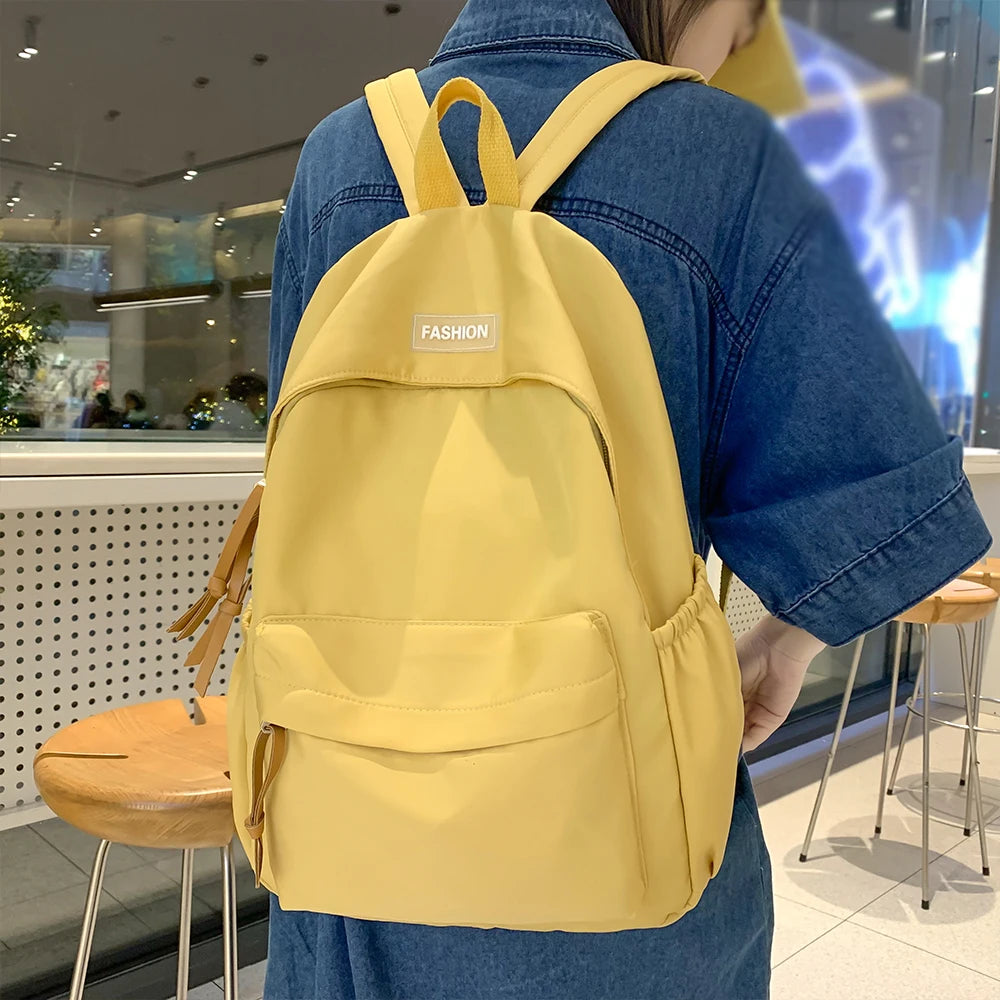 Stylish and Versatile Classic School Backpack – Perfect for School and Everyday Use