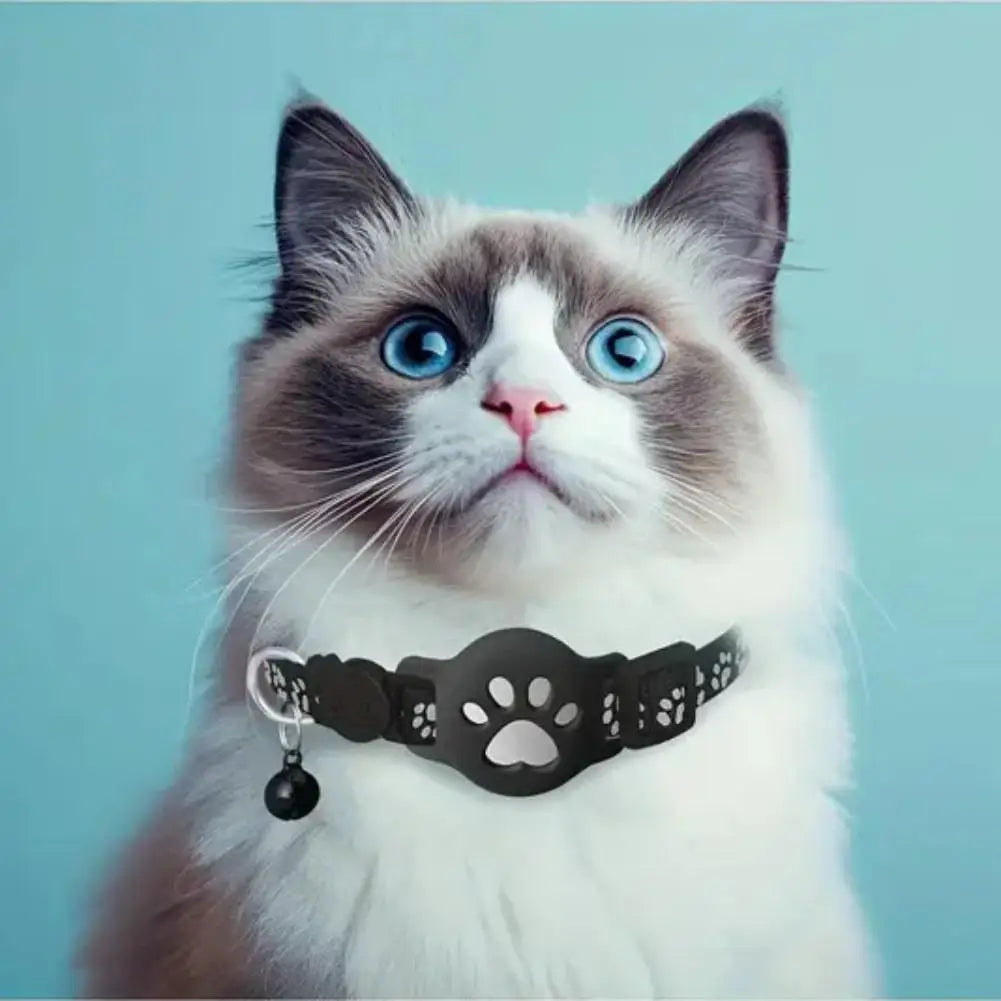 Keep Your Furry Friends Safe with Our Waterproof Mini GPS Tracker for Dogs and Cats - Perfect for Adventurous Pets!