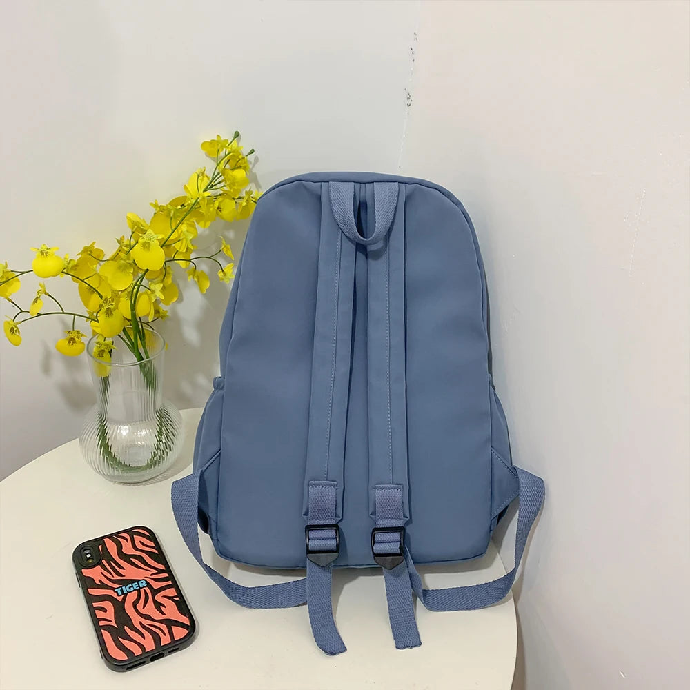 Stylish and Versatile Classic School Backpack – Perfect for School and Everyday Use